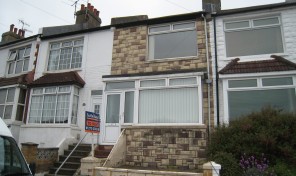 Two Bed unfurnished house close to Uni & schools